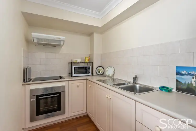 Seventh view of Homely house listing, 2/5 Primula Close, Murdoch WA 6150