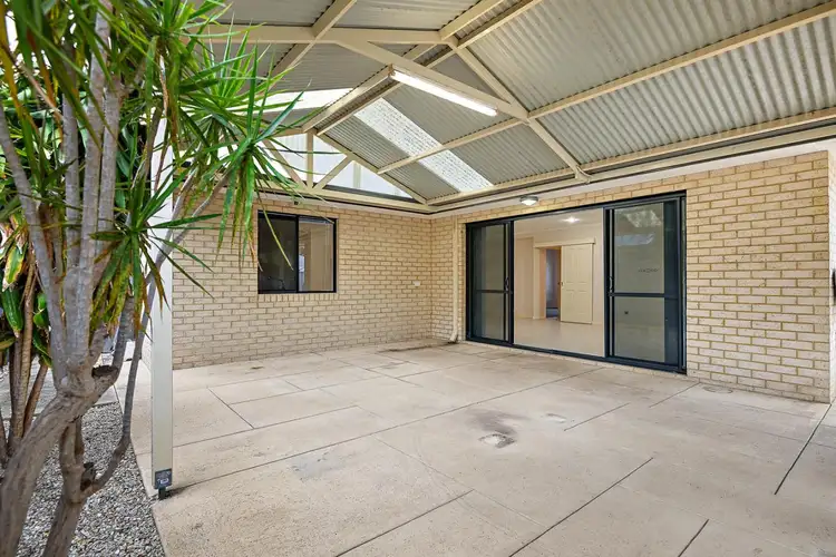 Fifth view of Homely house listing, 10 Lomandra View, Baldivis WA 6171
