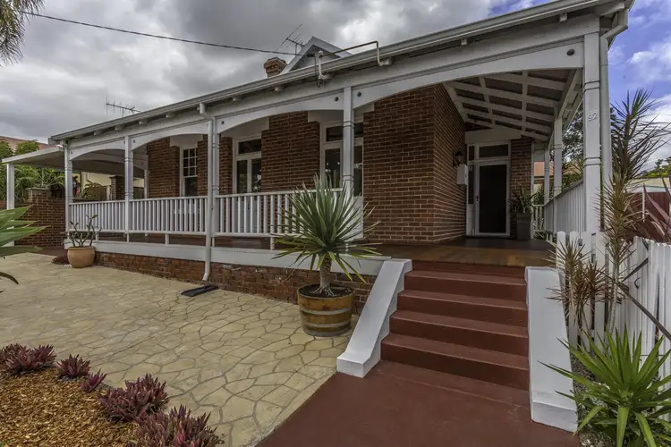 92 Loftus Street
