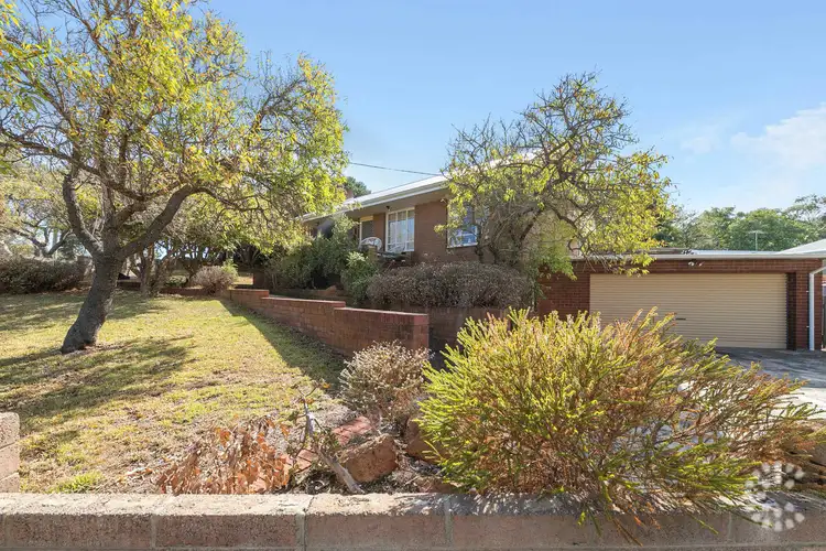 2 Ommanney Street, Hamilton Hill WA 6163