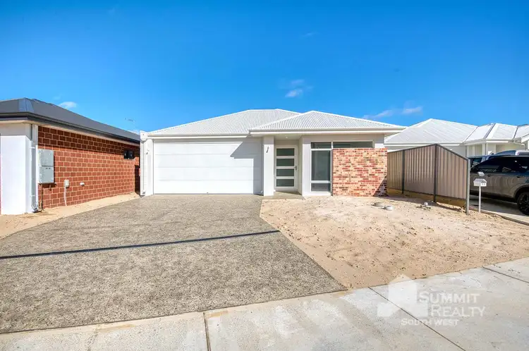 64 Carnelian Avenue, Australind WA 6233