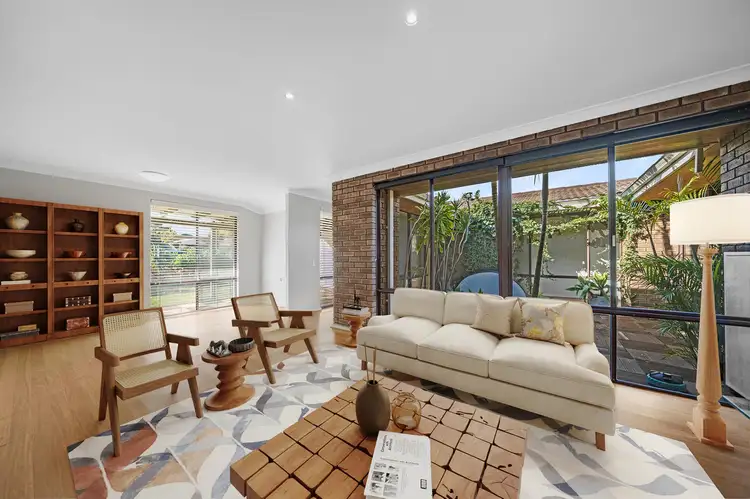 6 Kilcairn Place, Greenwood WA 6024