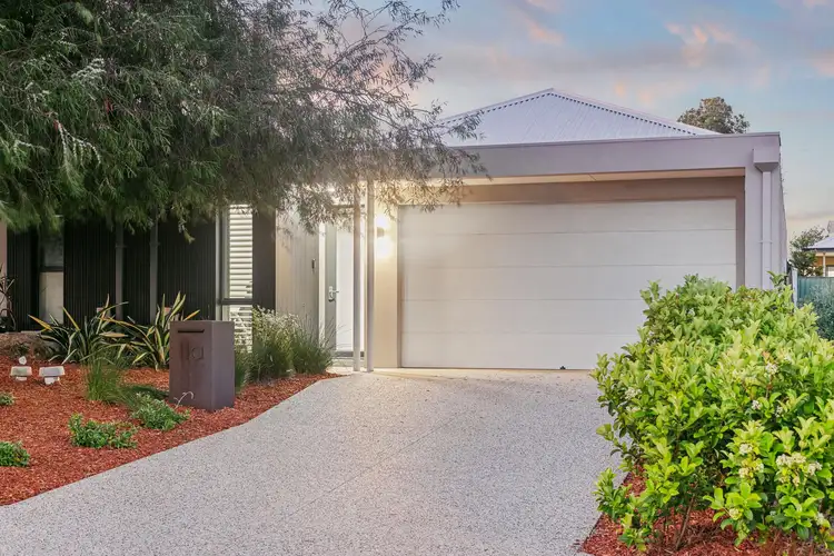 11A Gwelup Street, Karrinyup WA 6018