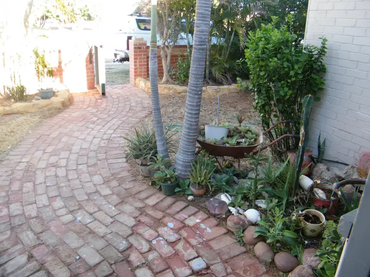 2 George Street, Carnarvon WA 6701