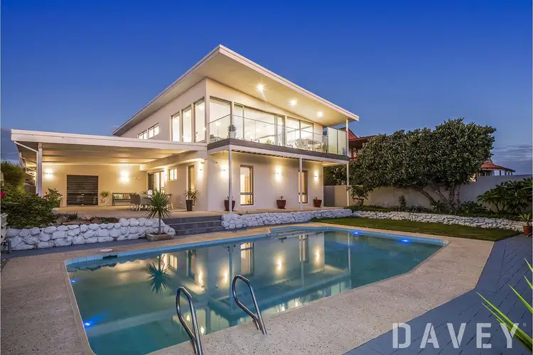 69 Peet Crescent, Trigg WA 6029