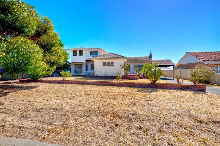 210 Clarke Street East, Carey Park WA 6230