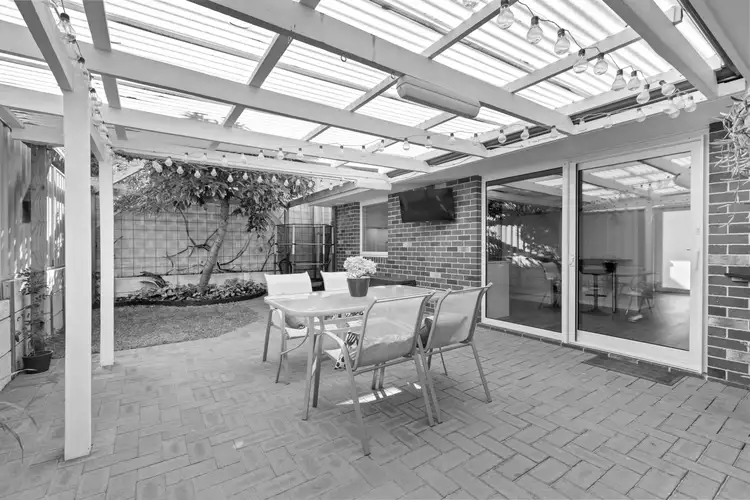 143B Grand Promenade, Doubleview WA 6018