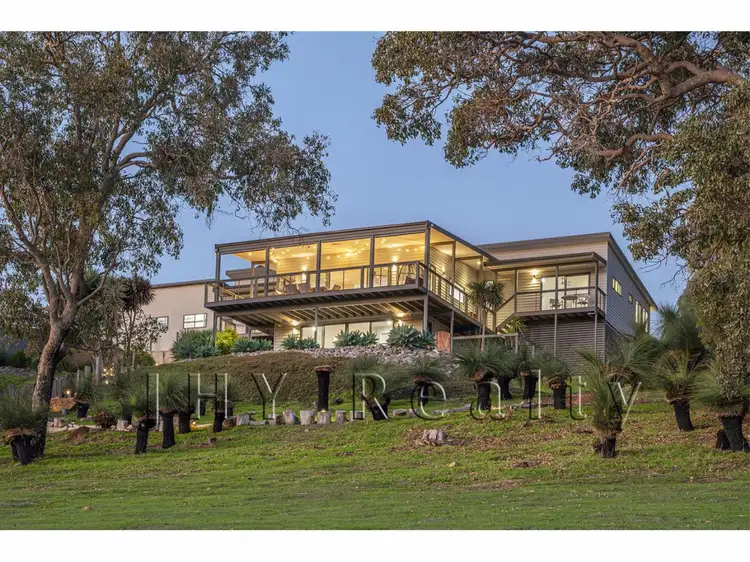 21 Dress Circle, Yallingup WA 6282