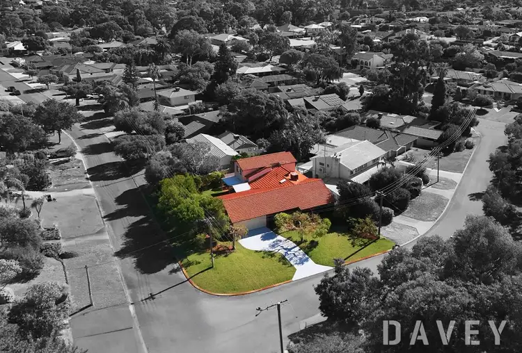 7 Chenard Street, Carine WA 6020