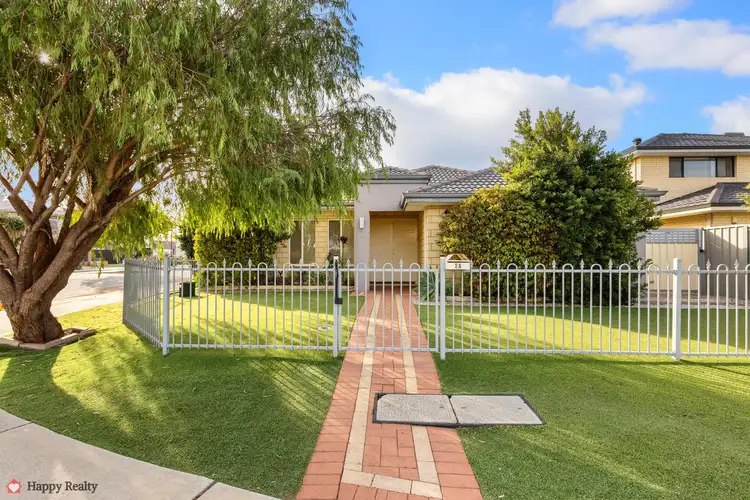 26 Middle Parkway, Canning Vale WA 6155