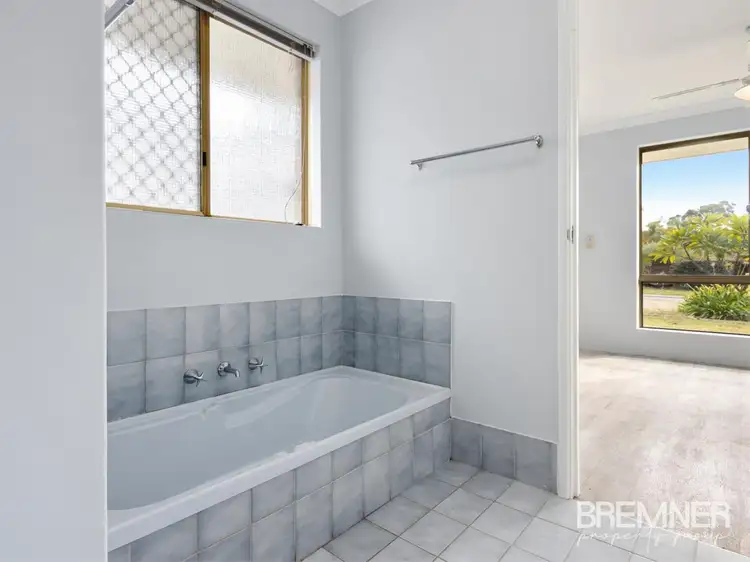 Fifth view of Homely house listing, 8 Stipling Gardens, Leda WA 6170