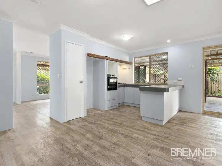 Sixth view of Homely house listing, 8 Stipling Gardens, Leda WA 6170