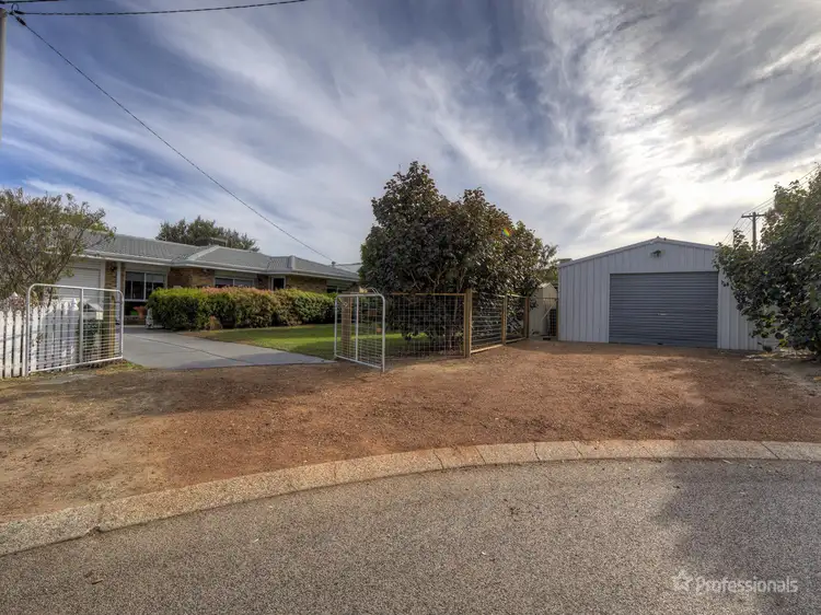 9 Radford Place, Bellevue WA 6056