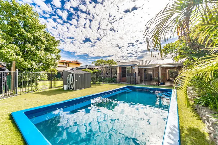 32 Monkton Way, Warnbro WA 6169