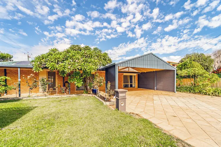 Second view of Homely house listing, 32 Monkton Way, Warnbro WA 6169