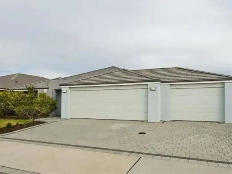 11 Carnaby Way, Harrisdale WA 6112