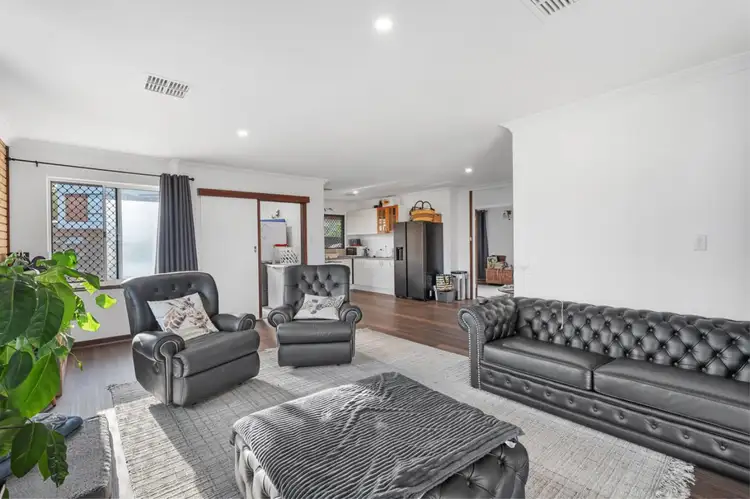 8 Hicks Way, Hillarys WA 6025
