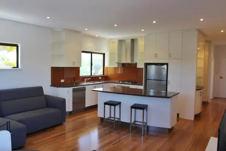 13/10 The Avenue, Crawley WA 6009