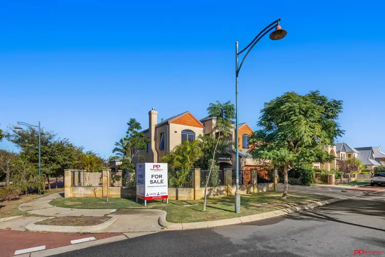 19 Peninsula Road, Maylands WA 6051