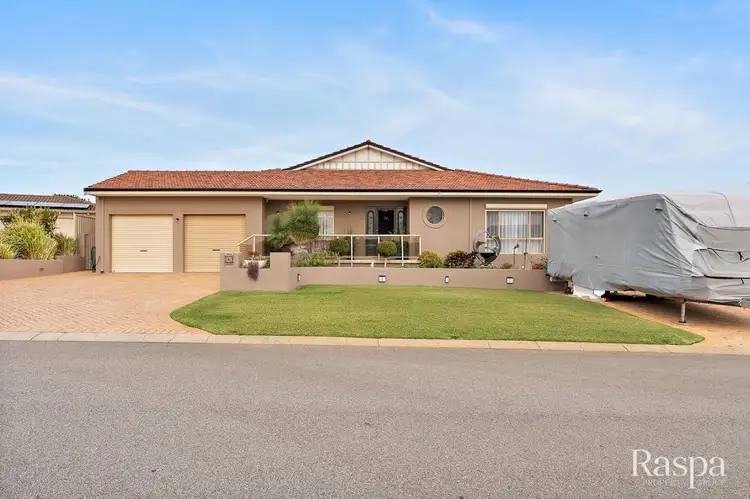6 Berson Court, Lake Coogee WA 6166