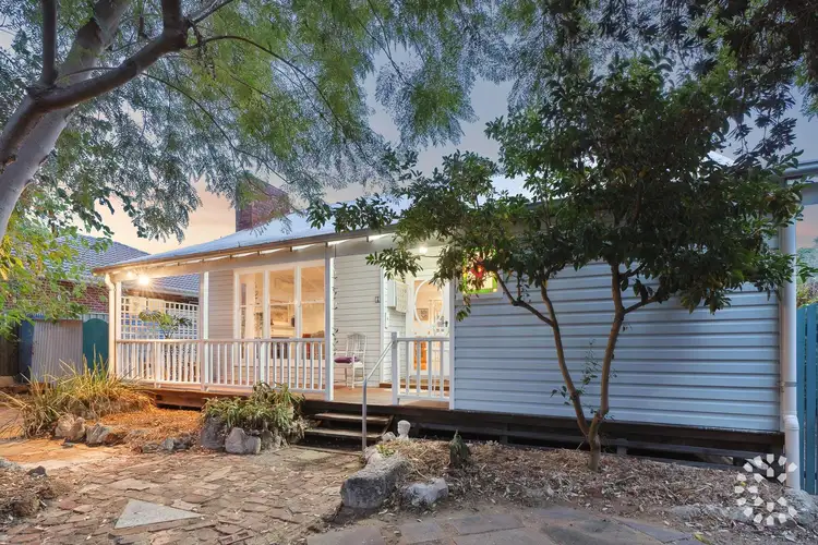 15 Grigg Place, Hilton WA 6163