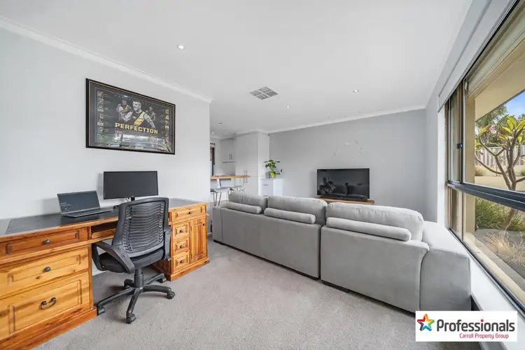 Fifth view of Homely house listing, 8 Rhagodia Court, Heathridge WA 6027