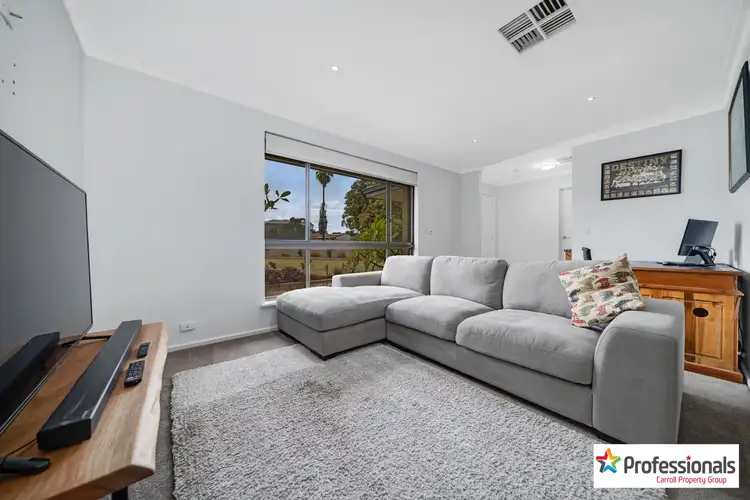 Sixth view of Homely house listing, 8 Rhagodia Court, Heathridge WA 6027