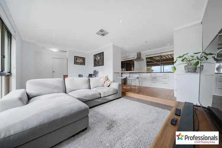 Seventh view of Homely house listing, 8 Rhagodia Court, Heathridge WA 6027