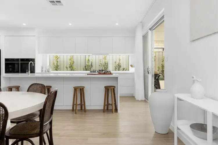 9 Paddle Way, Yanchep WA 6035