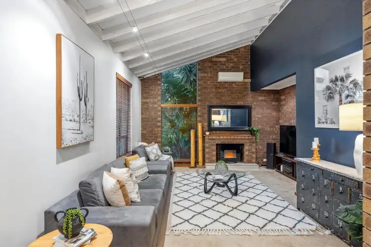 Second view of Homely house listing, 5 Amethyst Way, Carine WA 6020