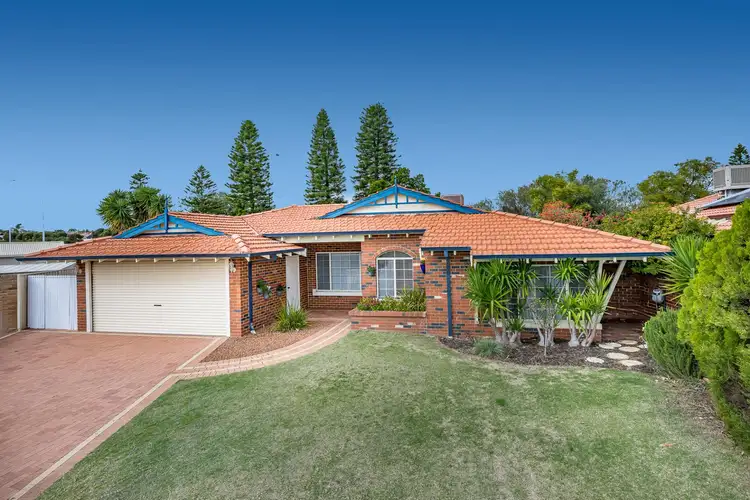 14 St Helena Way, Iluka WA 6028