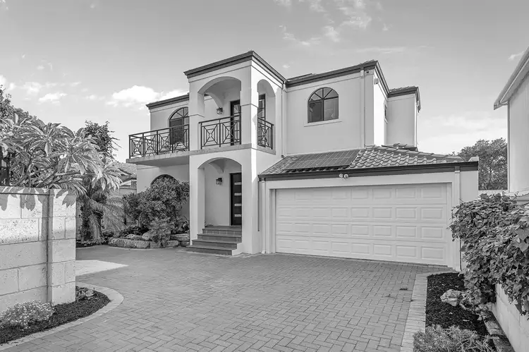 2/121 Grand Promenade, Doubleview WA 6018