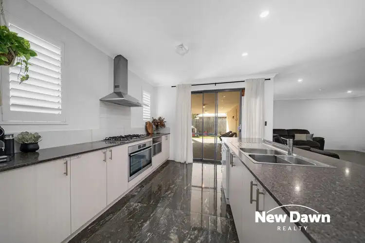 21 Dunnett Drive, Ellenbrook WA 6069