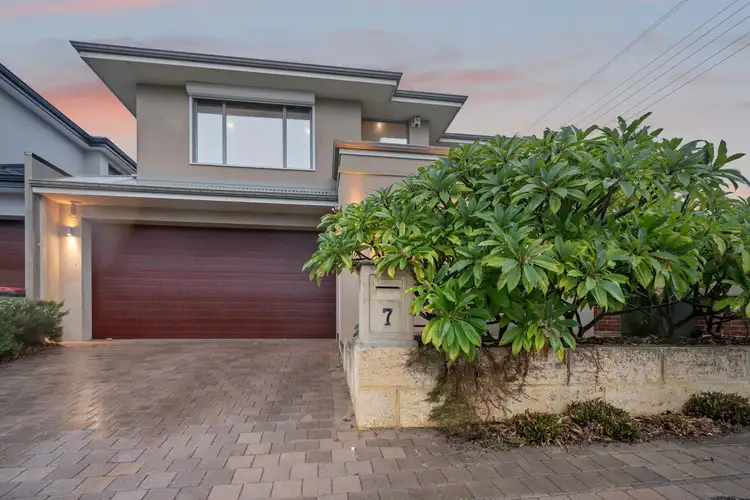7 Wilmot Bend, Madeley WA 6065