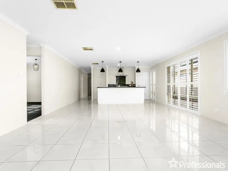 Sixth view of Homely house listing, 5 Varazze Way, Piara Waters WA 6112