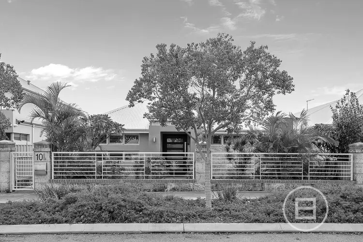 10 Spurwing Way, South Guildford WA 6055