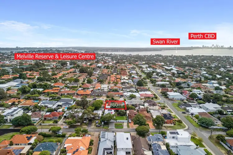 Second view of Homely house listing, 4 Melview Court, Melville WA 6156