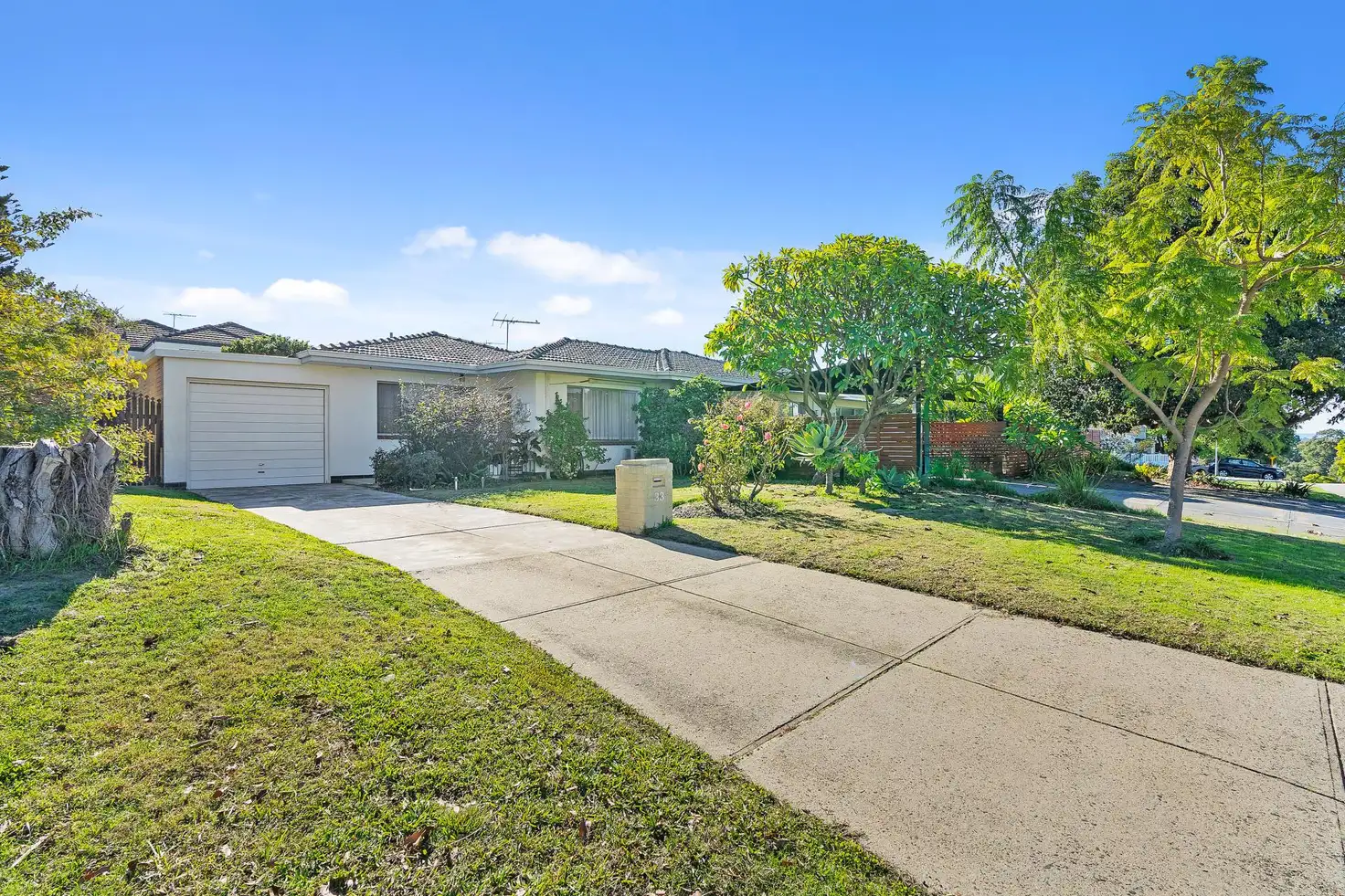 Main view of Homely semi-detached listing, 33 Drew Road, Ardross WA 6153