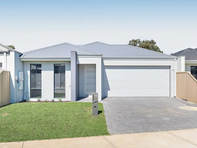 39 Ashcroft Way, Wattle Grove WA 6107