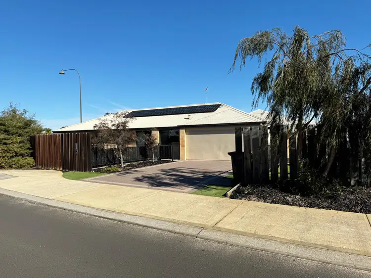 26 Webb Street