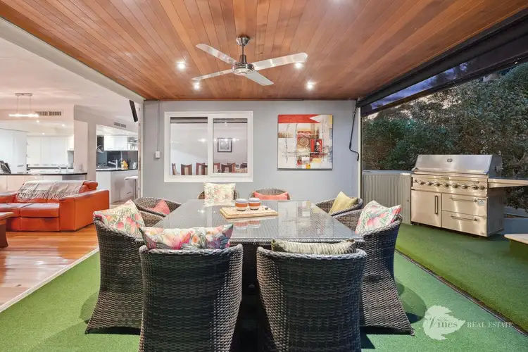19 Lakefront Circle, The Vines WA 6069