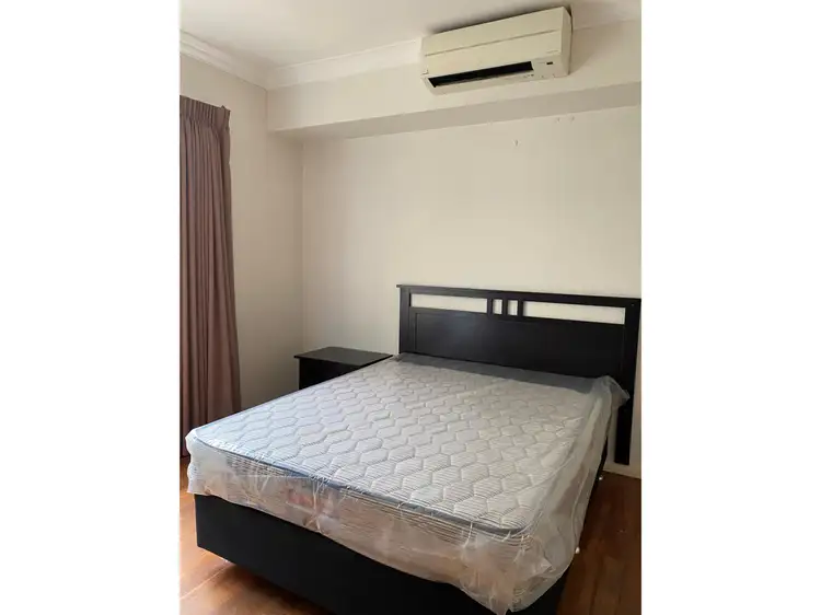 Room/49 Lakeside Drive, Joondalup WA 6027