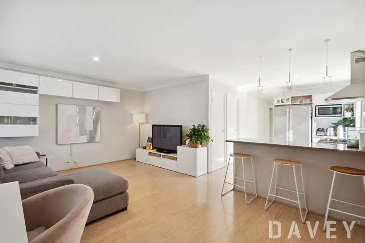43D Halley Street, Innaloo WA 6018