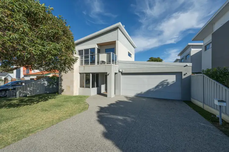 195A Grand Promenade, Doubleview WA 6018