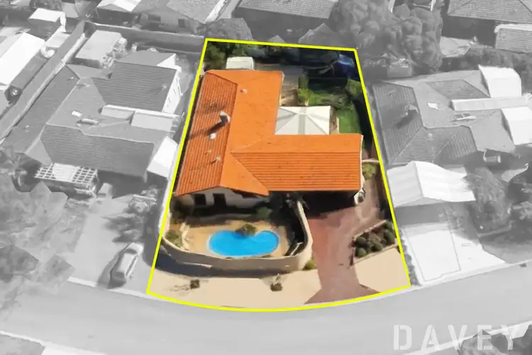 4 Garton Place, Duncraig WA 6023