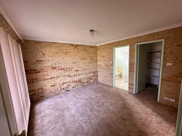 Second view of Homely house listing, 5 Hart Place, Castletown WA 6450