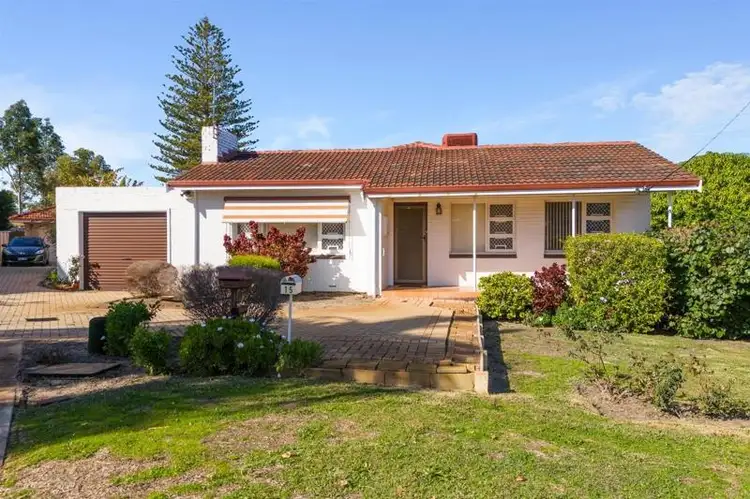 15 Mirador Road, Morley WA 6062