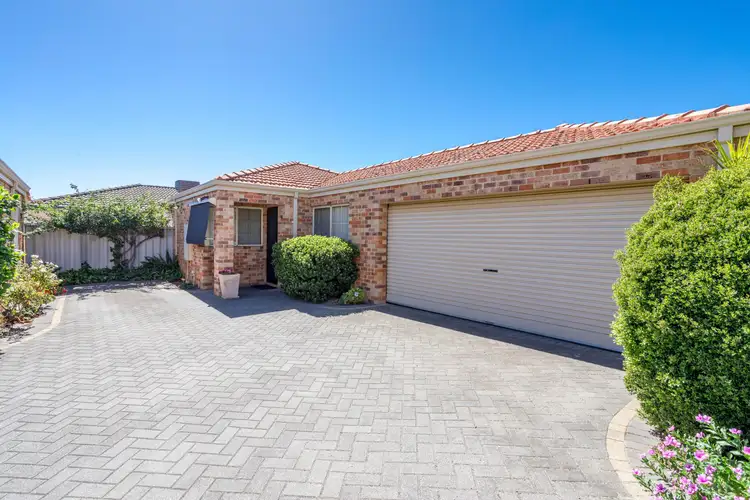 9/7 Lester Drive, Thornlie WA 6108