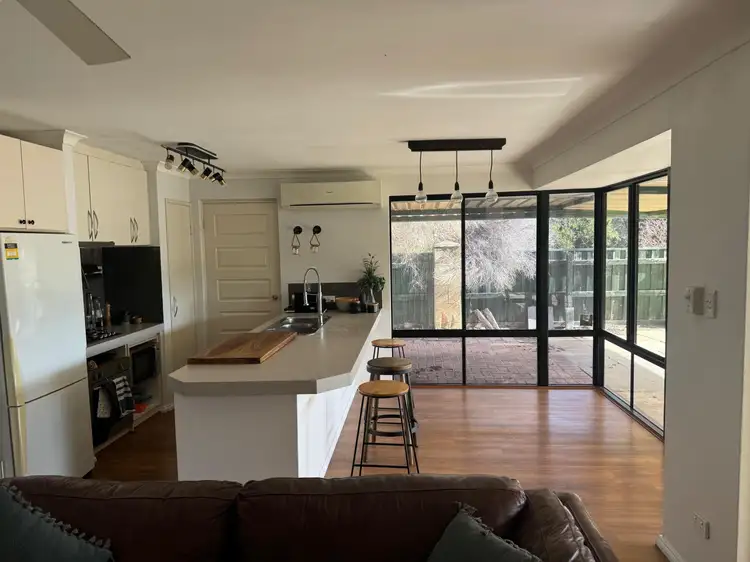 1 Oldenburg Pass, Stratton WA 6056