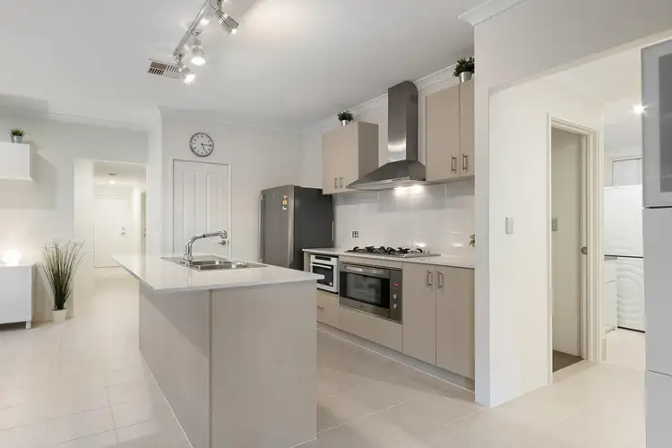 Fourth view of Homely house listing, 8 Elsinge Link, Baldivis WA 6171